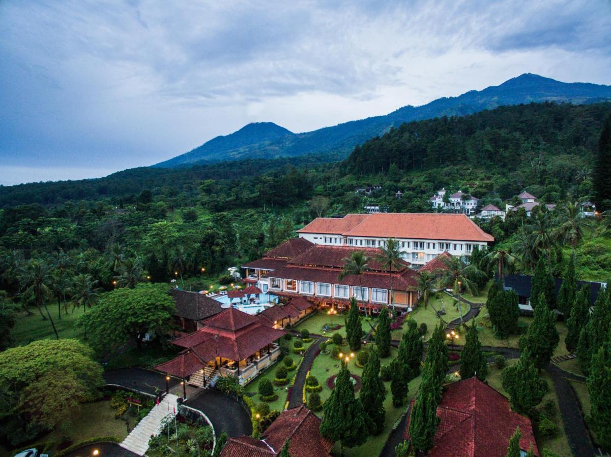 Royal Hotel And Villas Trawas Exteriér fotografie